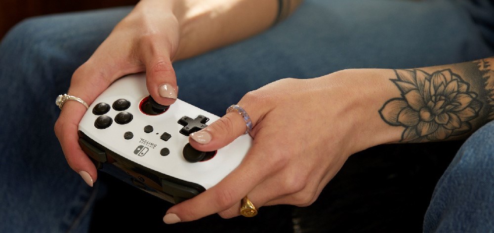 Top View of hands using FUSION Controller 