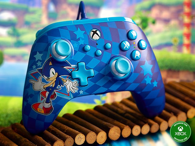 Xbox Series X|S Controller featuring Sonic on a starry blue checkerboard background.